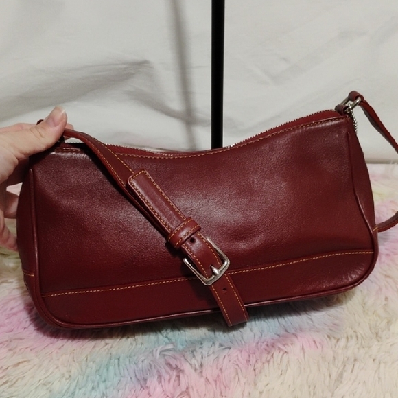 SALE! Authentic Coach Vintage Red Leather Demi Shoulder Bag - Picture 16 of 16